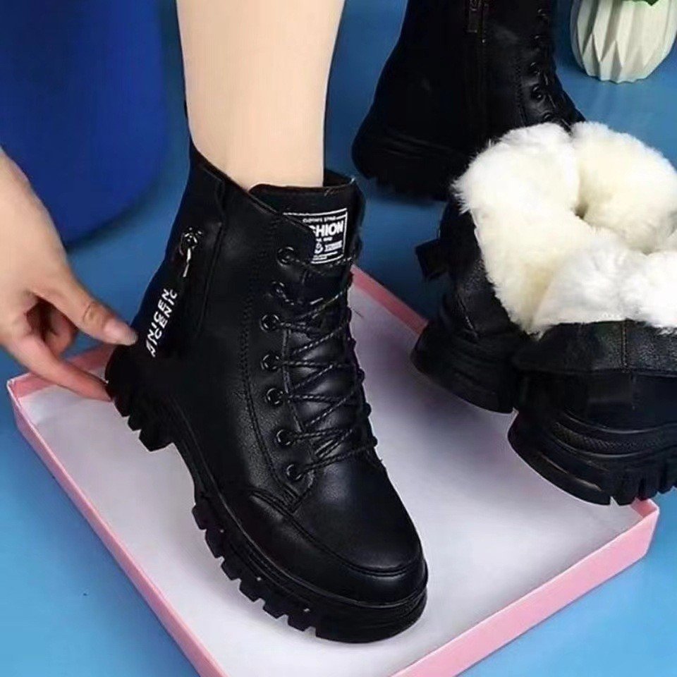 Round Head Lace-Up Leather Boots